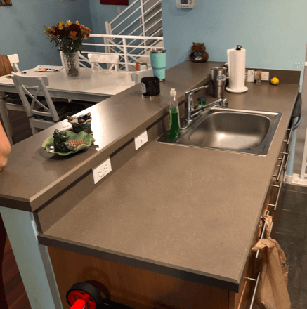 Master-pro-renovations-Kelly-counters-before